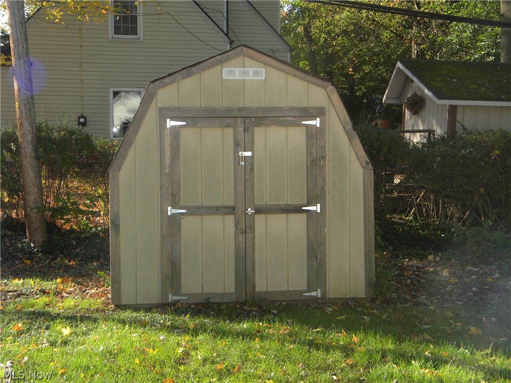 J Ed Good Park - Residential