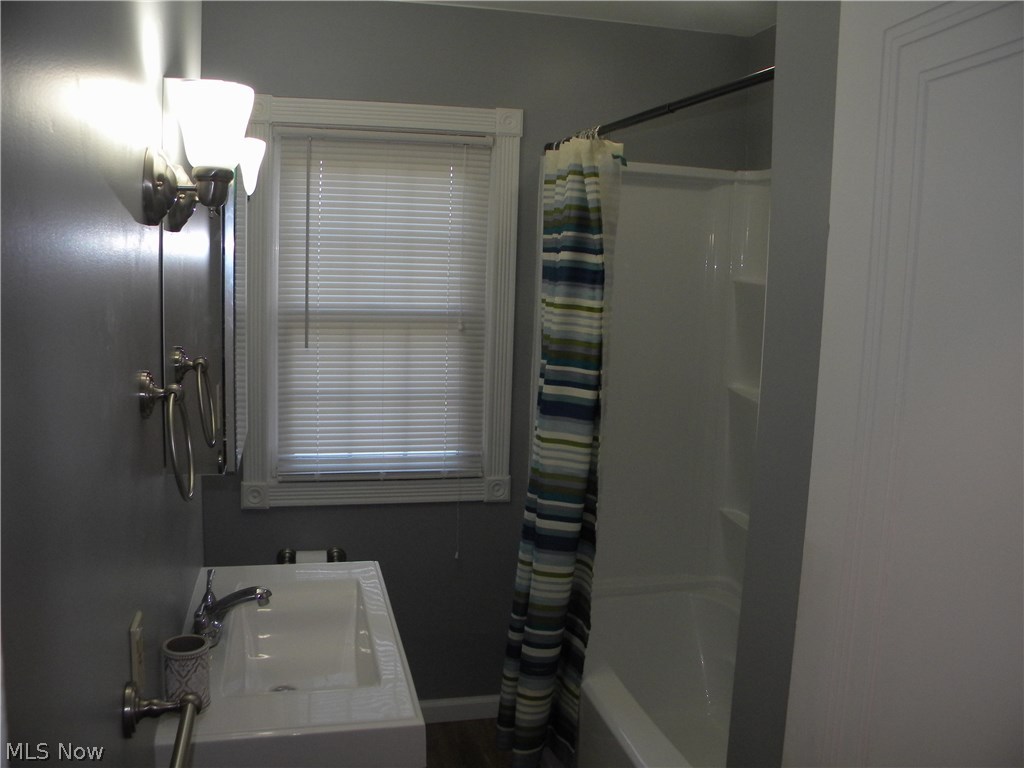 J Ed Good Park - Residential