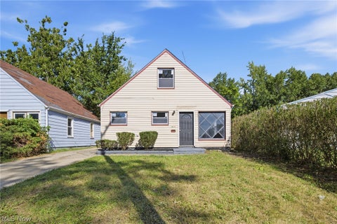 Tiny photo for 4469 E 154th Street, Cleveland, OH 44128 (MLS # 5240810)