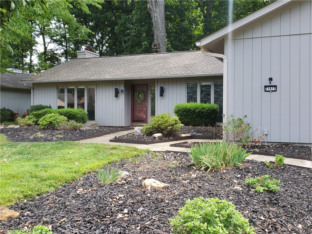 21615 Shagbark Trail