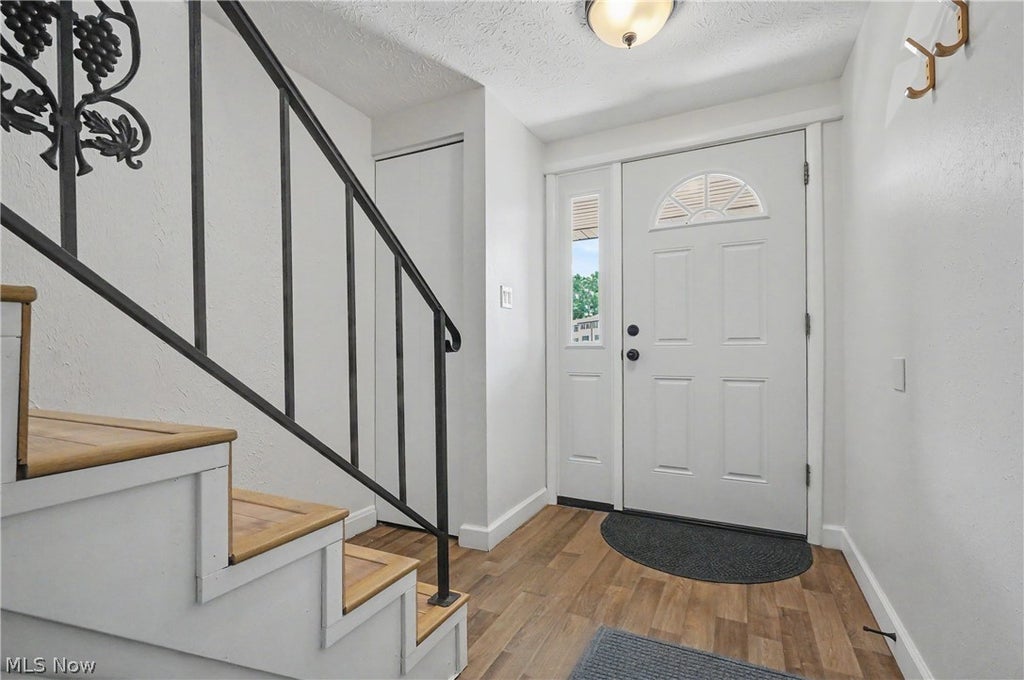 Photo of 2005 Presidential Parkway #H76, Twinsburg, OH 44087 (MLS # 5218852)