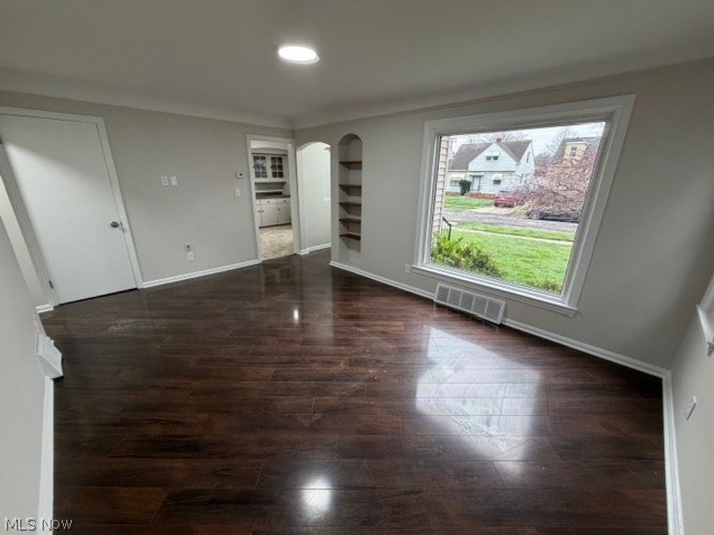 Photo of 11005 Brunswick Avenue, Garfield Heights, OH 44125 (MLS # 5191265)