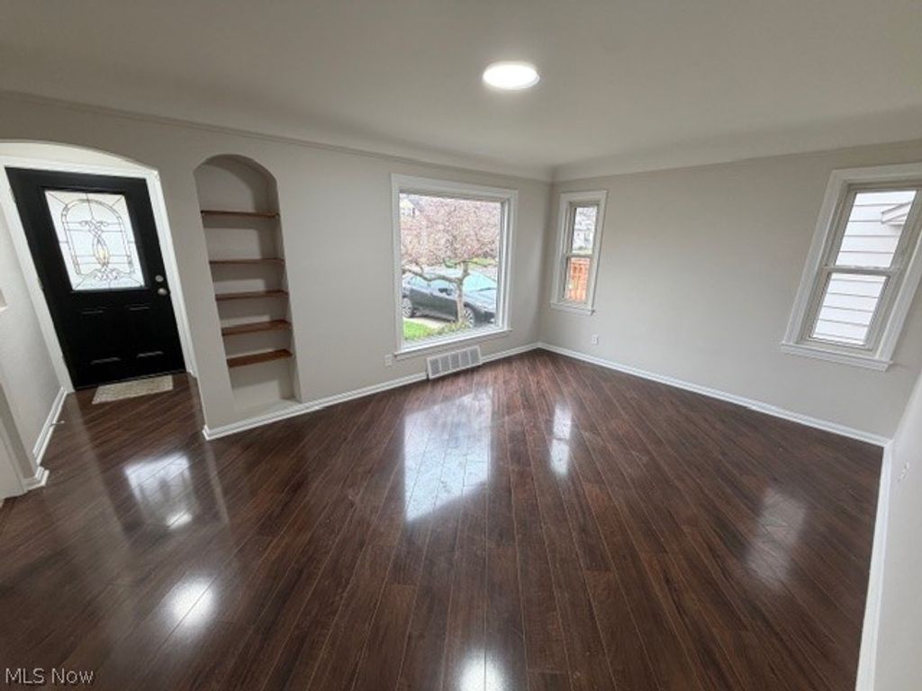 Photo of 11005 Brunswick Avenue, Garfield Heights, OH 44125 (MLS # 5191265)