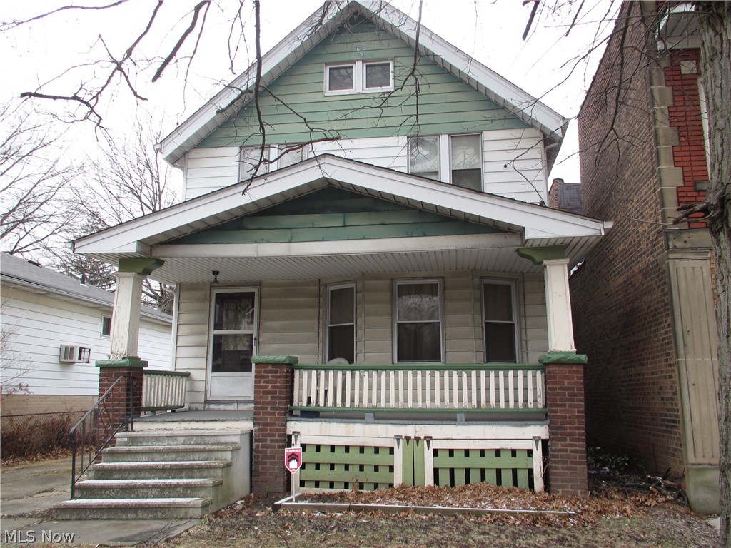 Attention Investors and Landlords: Fix and Flip/Handyman special estate sale. This home is being sold as is. Great west-side rental potential. Seller will make no repairs and being sold with contents. Seller to review all offers and respond by noon on Monday, February 10, 2020.
