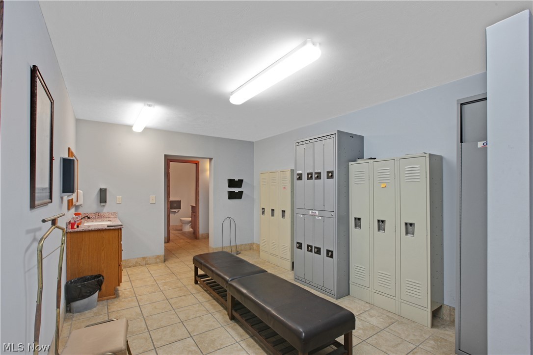 Brooklyn - Commercial Sale