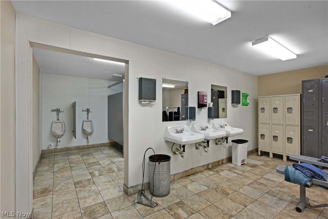 Brooklyn - Commercial Sale