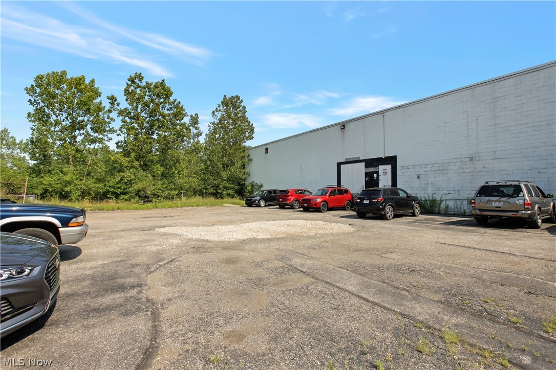 Brooklyn - Commercial Sale