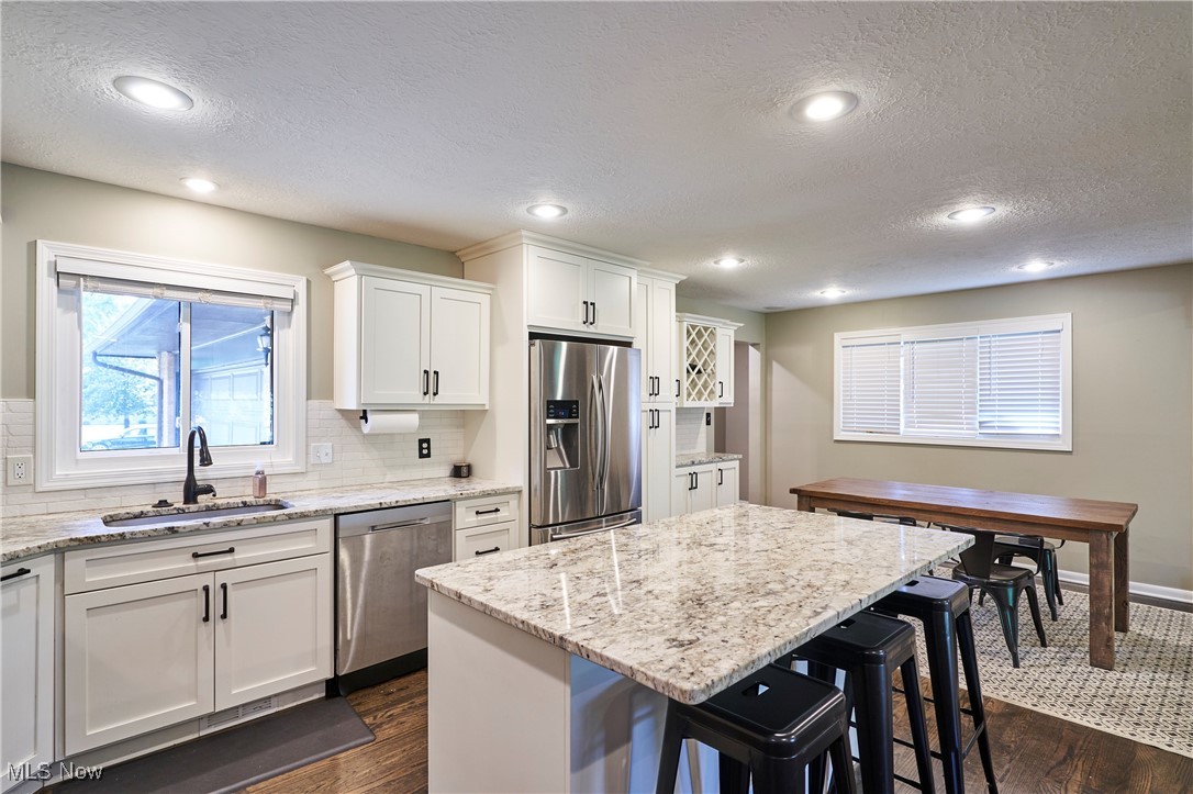 Middleburg Heights, Ohio 44130, United States, 3 Bedrooms Bedrooms, ,2 BathroomsBathrooms,Residential,Active,191354