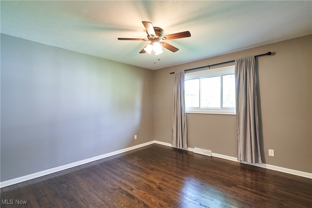 Middleburg Heights, Ohio 44130, United States, 3 Bedrooms Bedrooms, ,2 BathroomsBathrooms,Residential,Active,191354