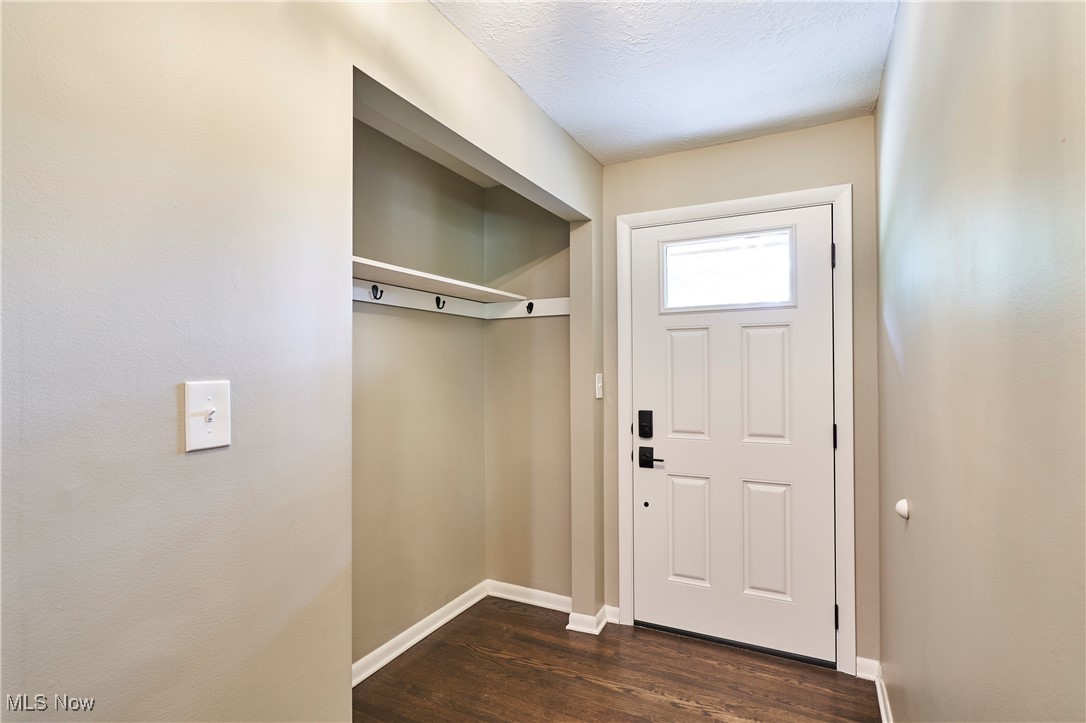 Middleburg Heights, Ohio 44130, United States, 3 Bedrooms Bedrooms, ,2 BathroomsBathrooms,Residential,Active,191354