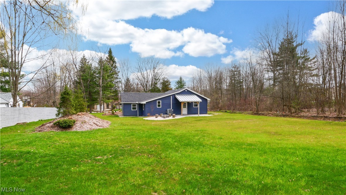 16222 Paulette Drive, Burton, Ohio image 37