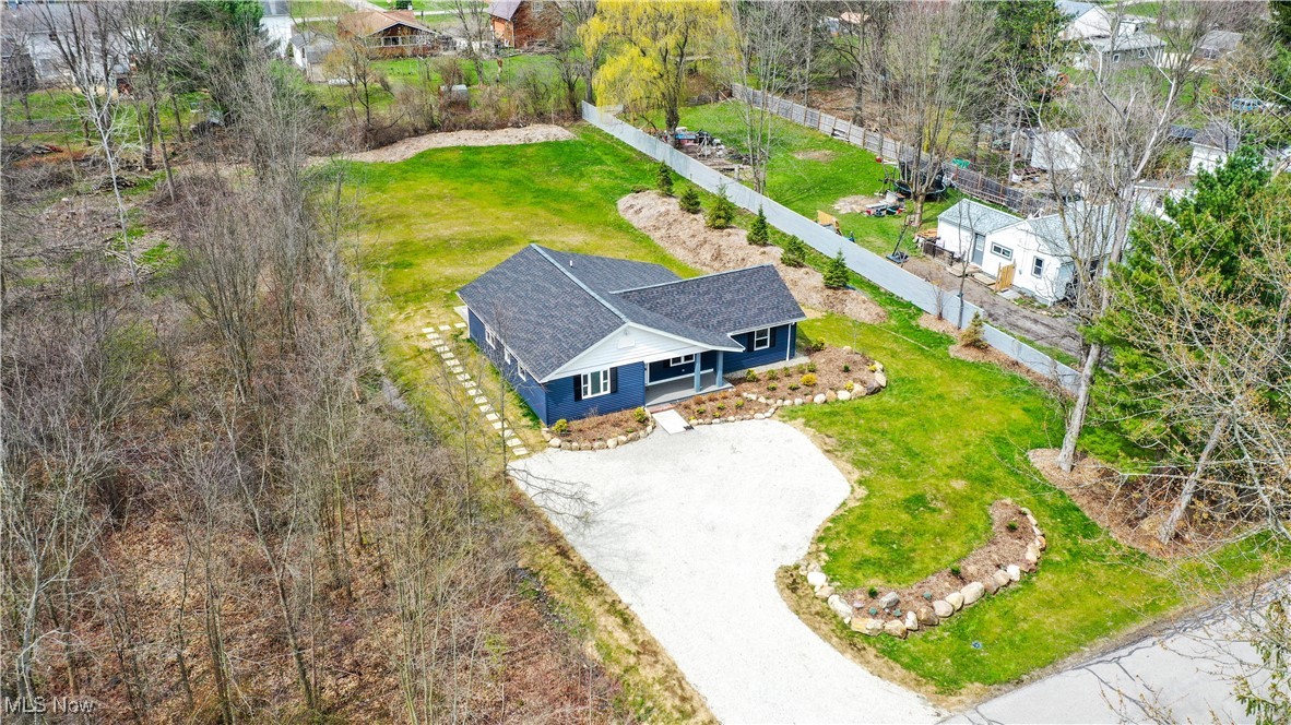 16222 Paulette Drive, Burton, Ohio image 45