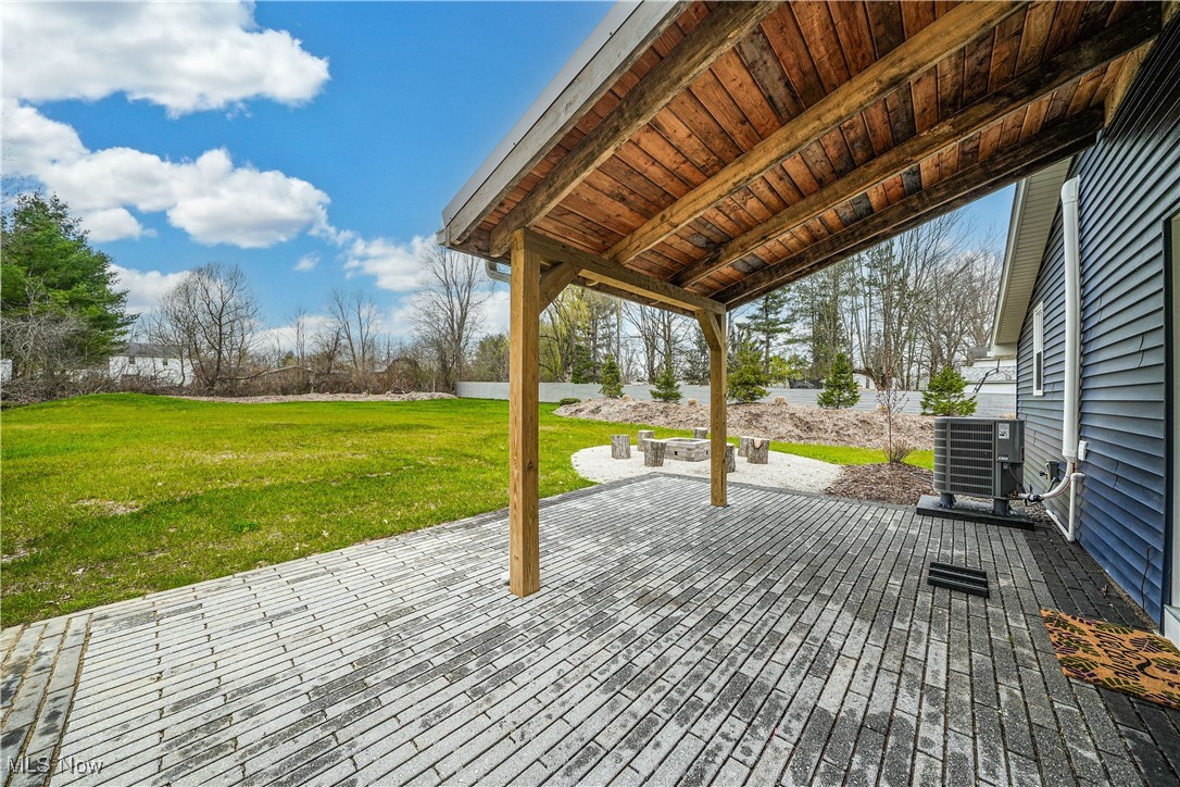 16222 Paulette Drive, Burton, Ohio image 30