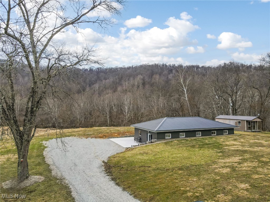 39885 Road Fork Road, Caldwell, Ohio image 2