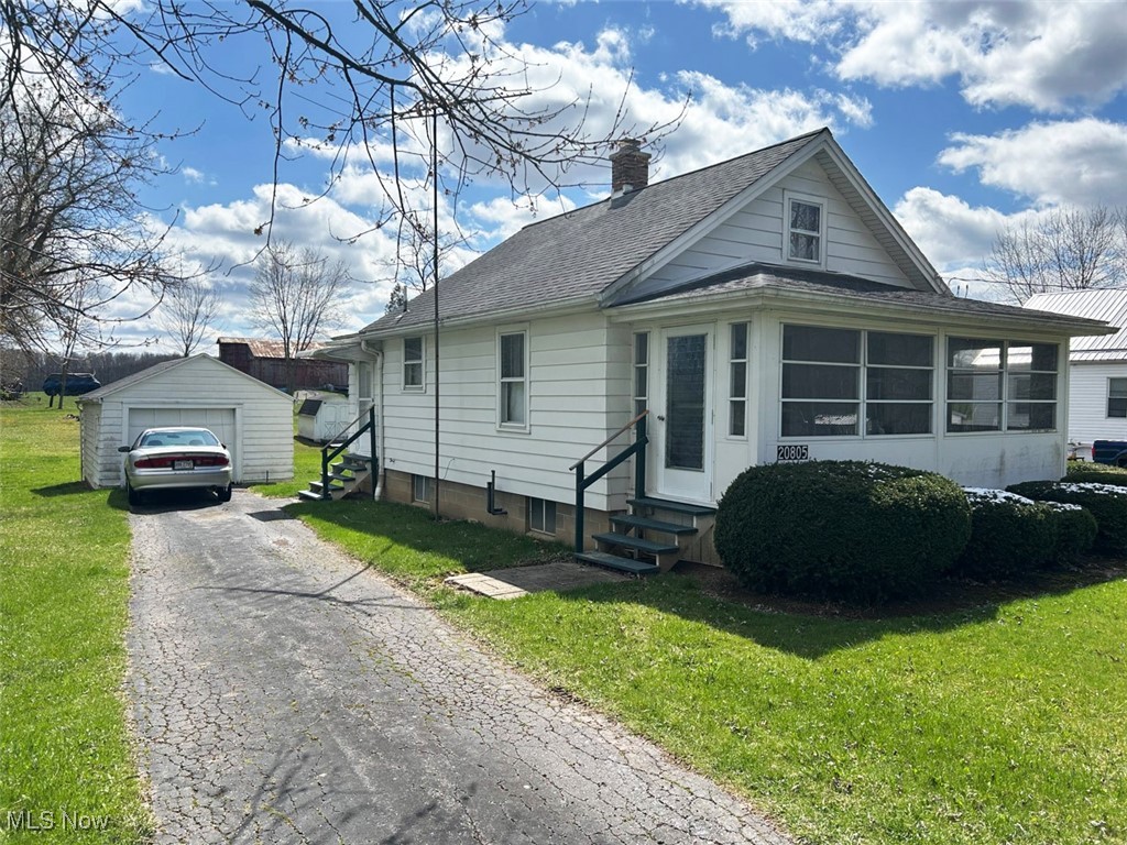 20805 Courtney Road, Alliance, Ohio image 2