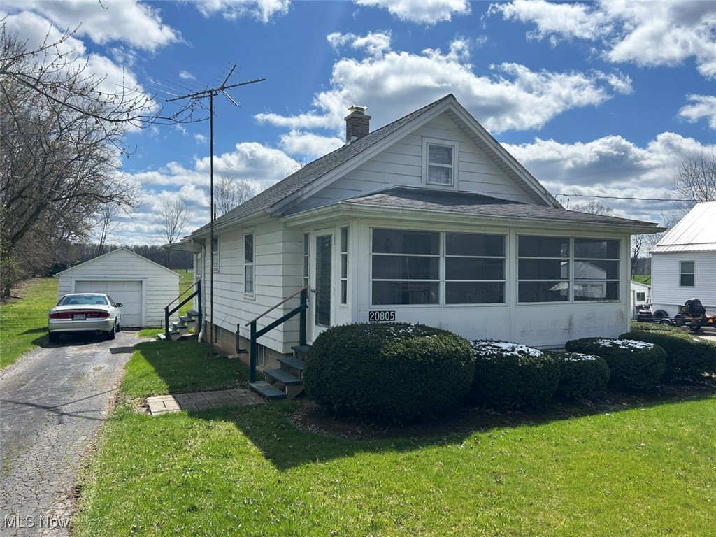 20805 Courtney Road, Alliance, Ohio image 1