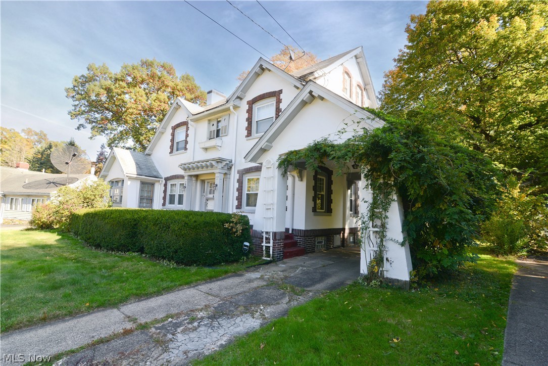 Rayen Companys - Residential