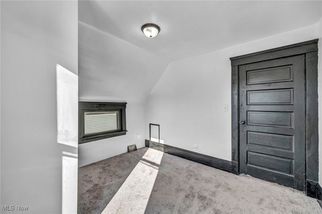 James M Hoyts - Residential