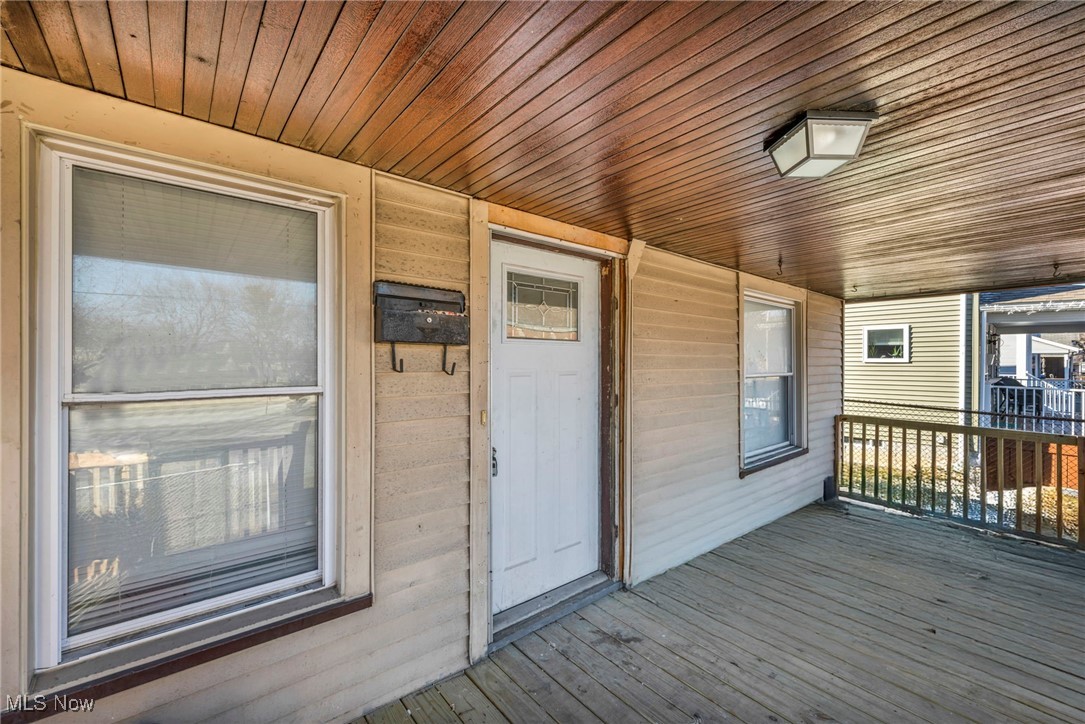 James M Hoyts - Residential