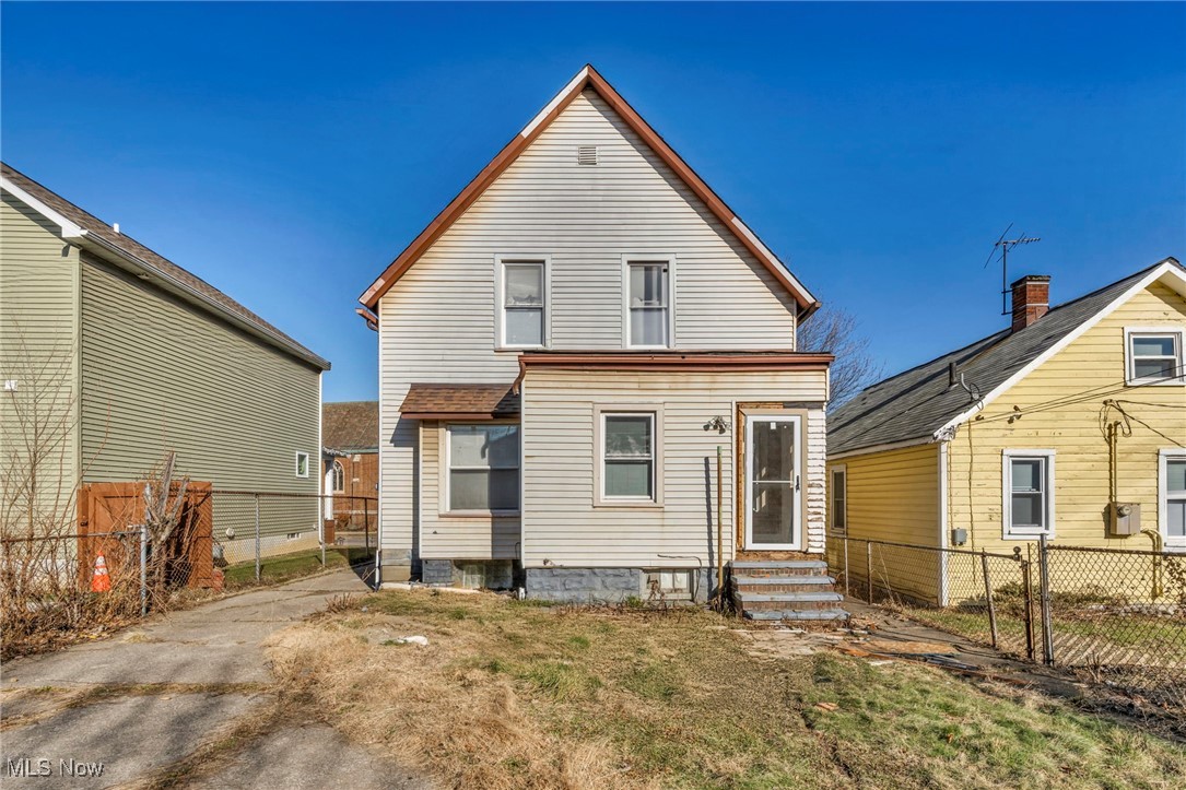 James M Hoyts - Residential