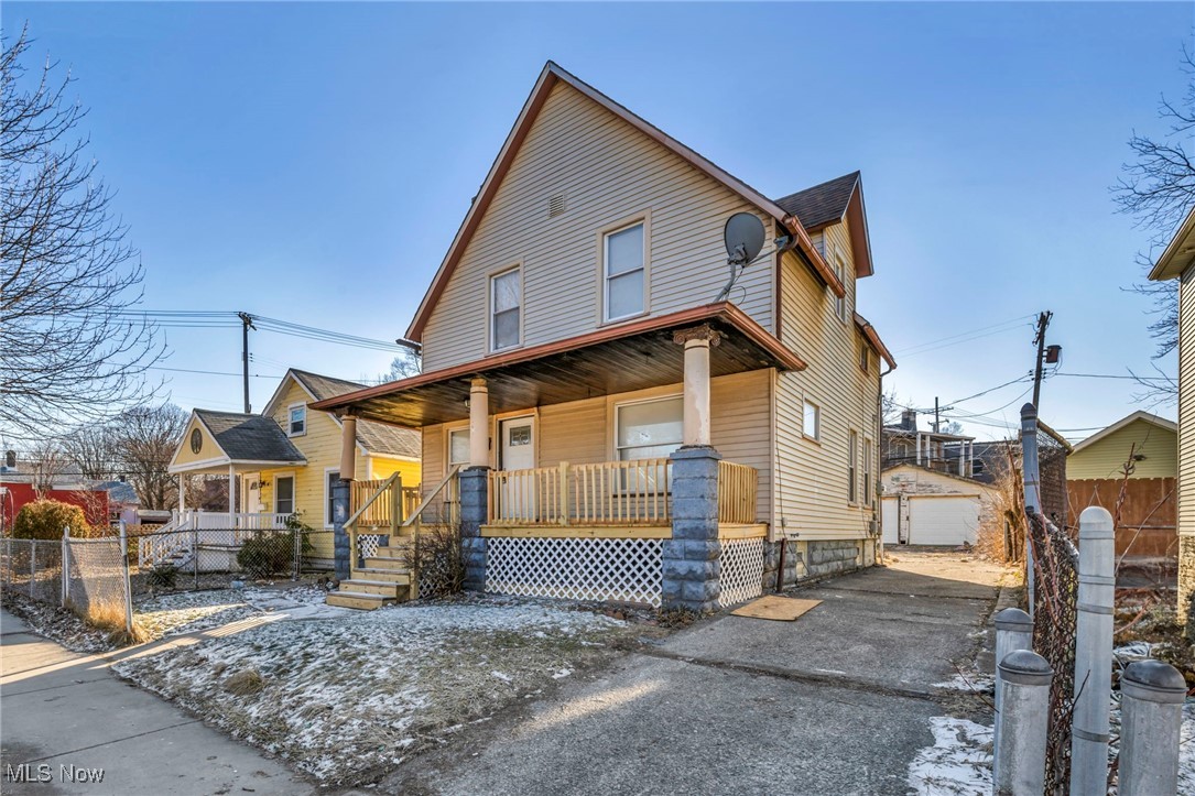 James M Hoyts - Residential