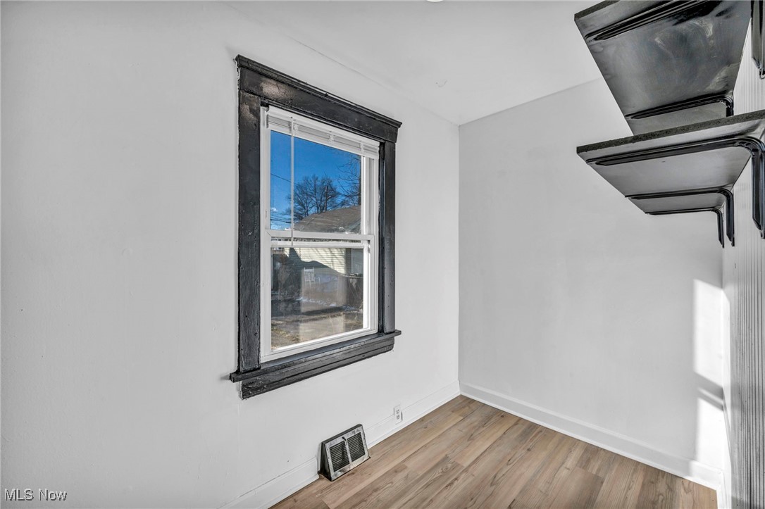 James M Hoyts - Residential