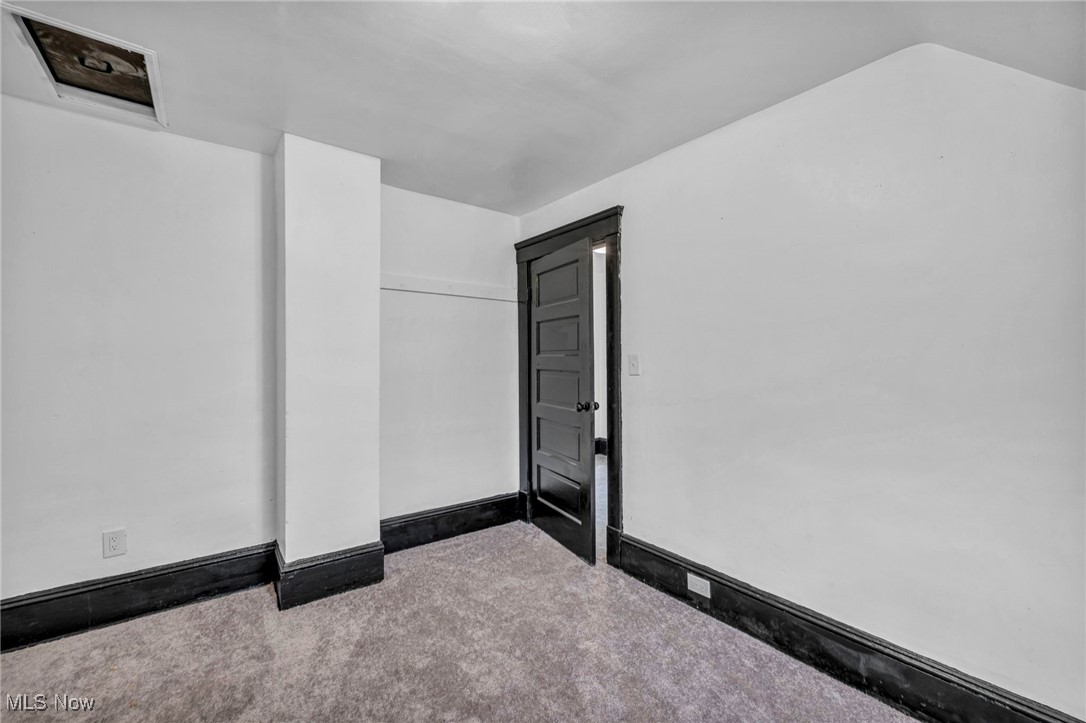 James M Hoyts - Residential