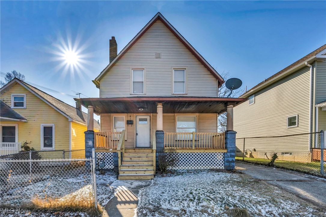 James M Hoyts - Residential