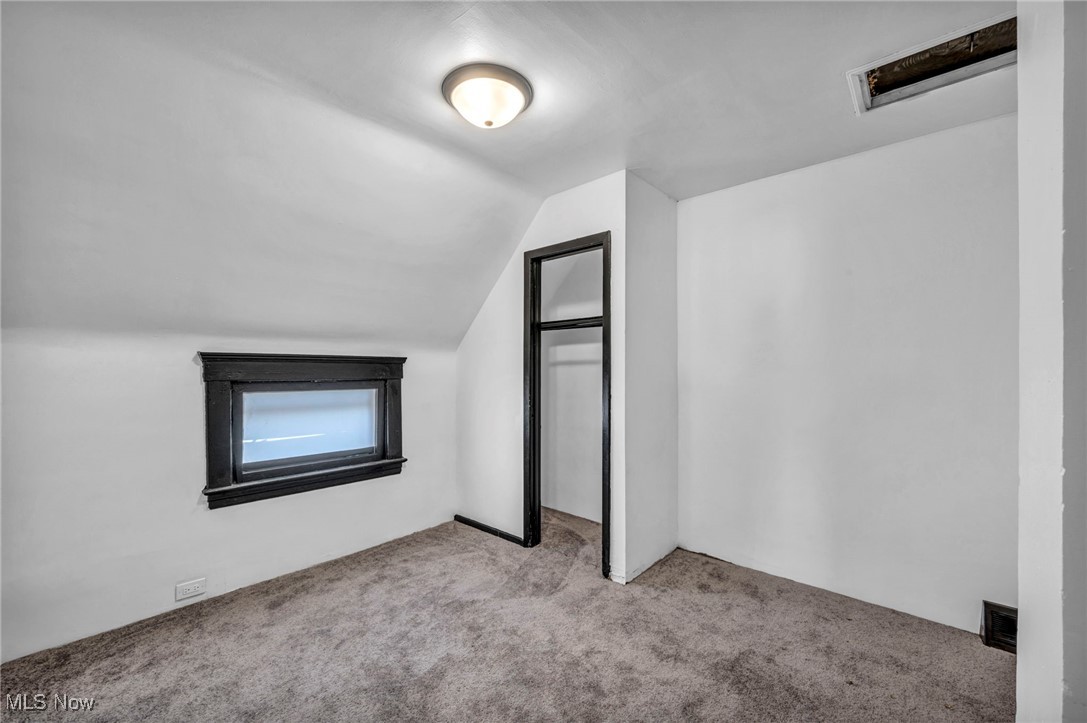 James M Hoyts - Residential