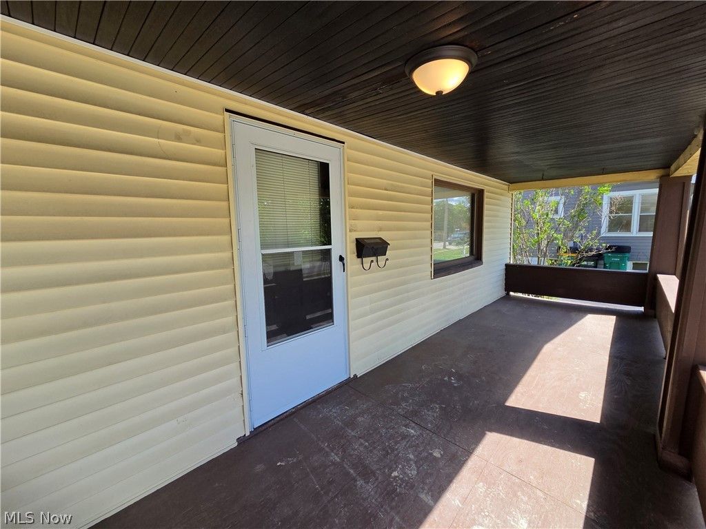 Photo of 5223 Paine Avenue, Maple Heights, OH 44137 (MLS # 5218447)