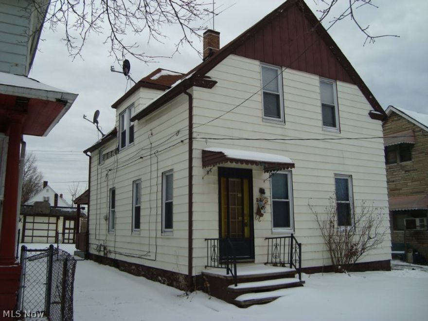 Bank Owned - Please review broker's remarks. Colonial. 3 bedroom. Great opportunity. Bring your buyer! Recent price reduction.