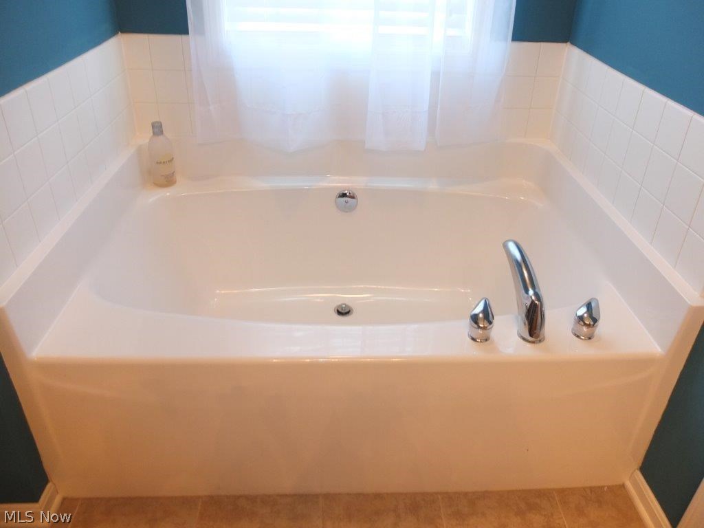 Canterbury Crk 01 - Residential