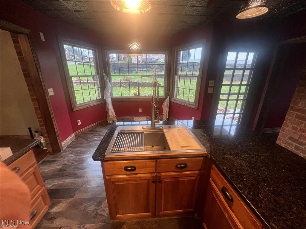 East Liverpool, Ohio 43920, United States, 4 Bedrooms Bedrooms, ,2 BathroomsBathrooms,Residential,Active,171169