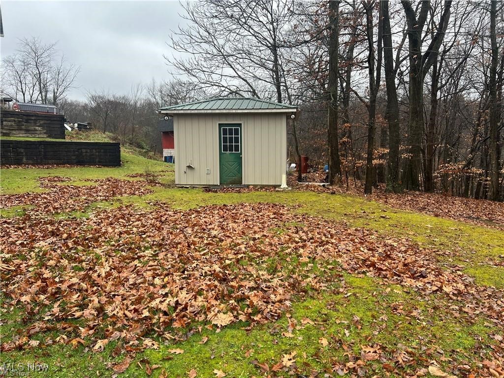 East Liverpool, Ohio 43920, United States, 4 Bedrooms Bedrooms, ,2 BathroomsBathrooms,Residential,Active,171169