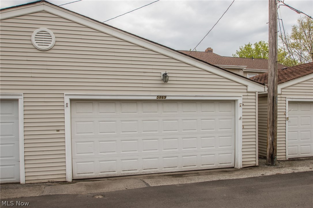 Bear Crk Village Conod 01 - Residential