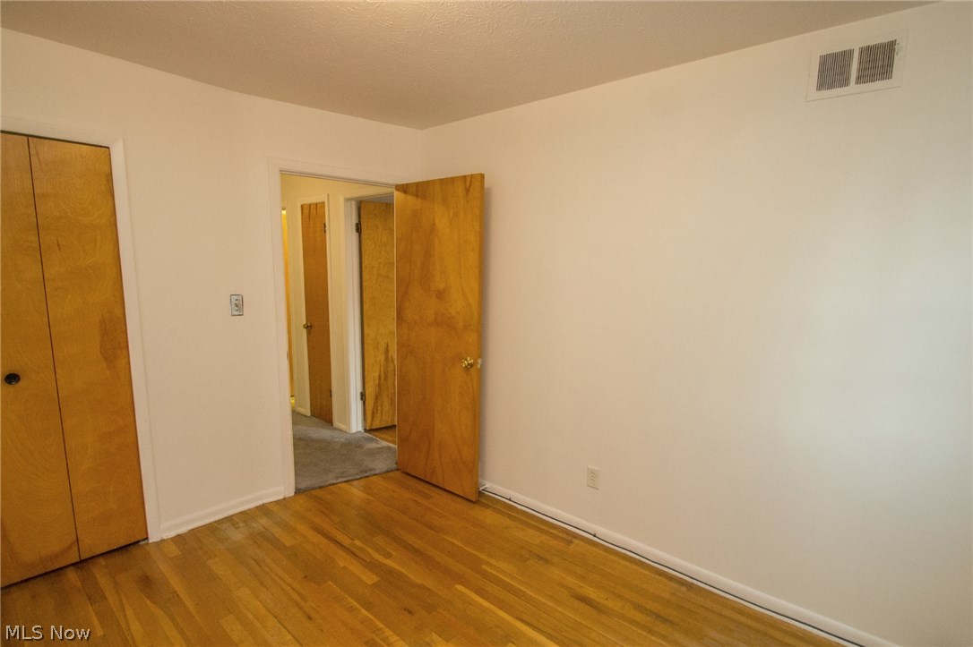 Bear Crk Village Conod 01 - Residential