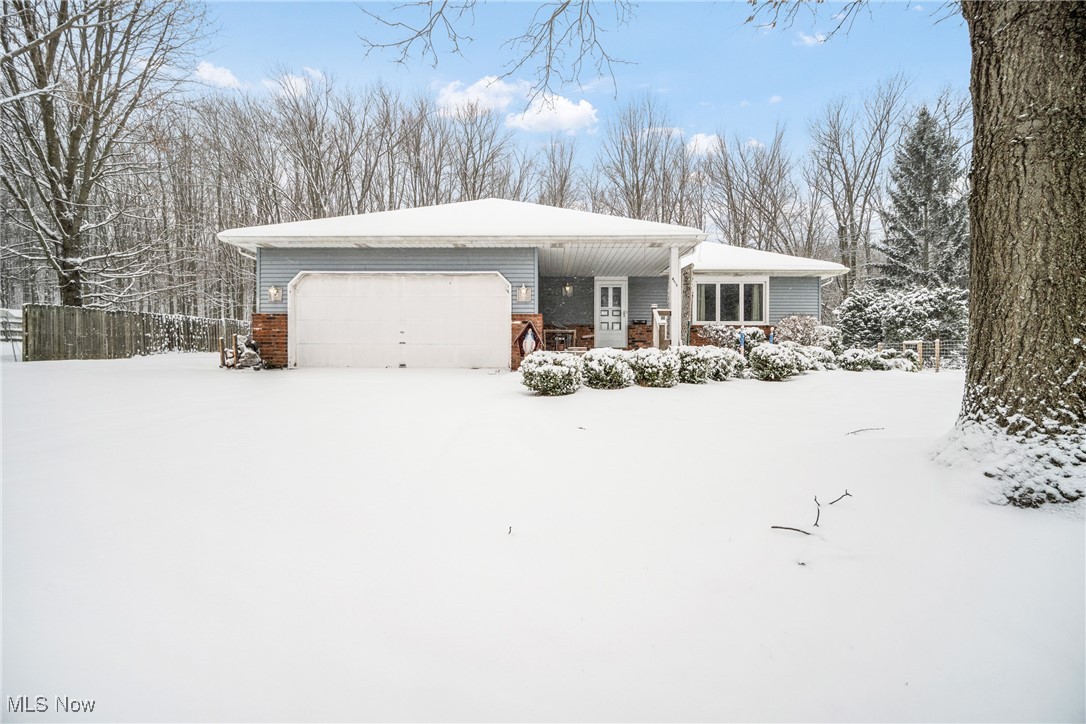 4619 Wood Thrush Drive, Parma, Ohio image 1