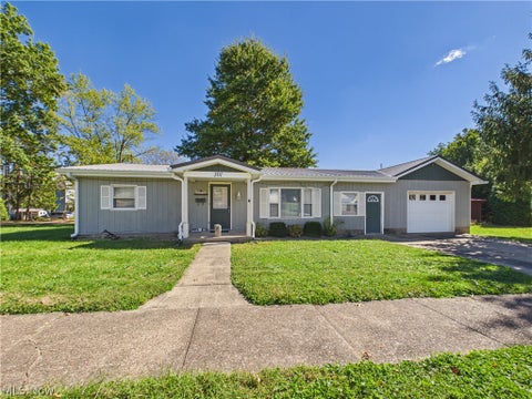 Homes For Sale - 301 Vernon Street<br/> Marietta, OH 45750