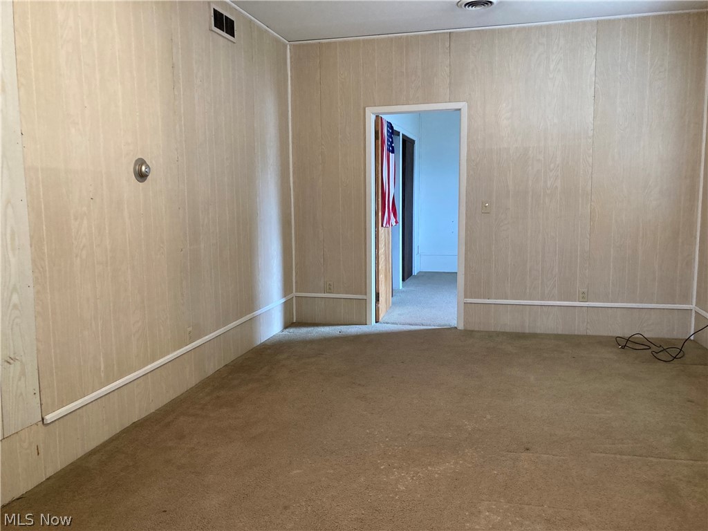 Niles City - Commercial Sale