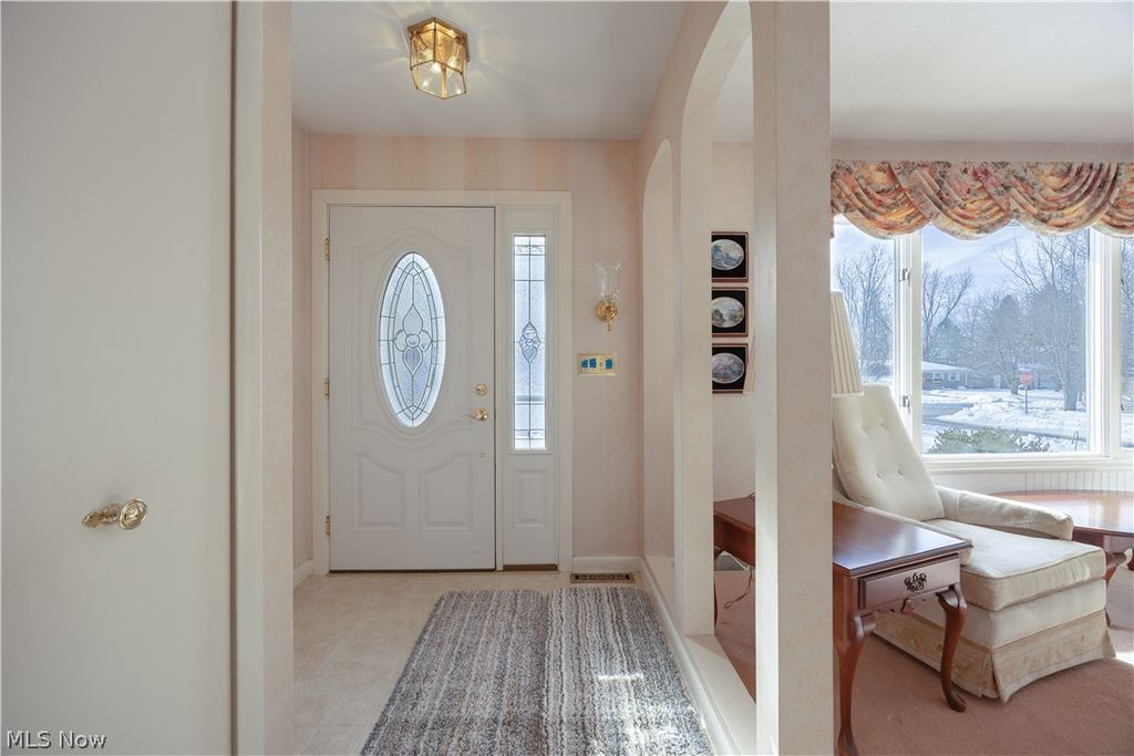 Photo of 3237 Valley Forge Drive, Brunswick, OH 44212 (MLS # 5185547)