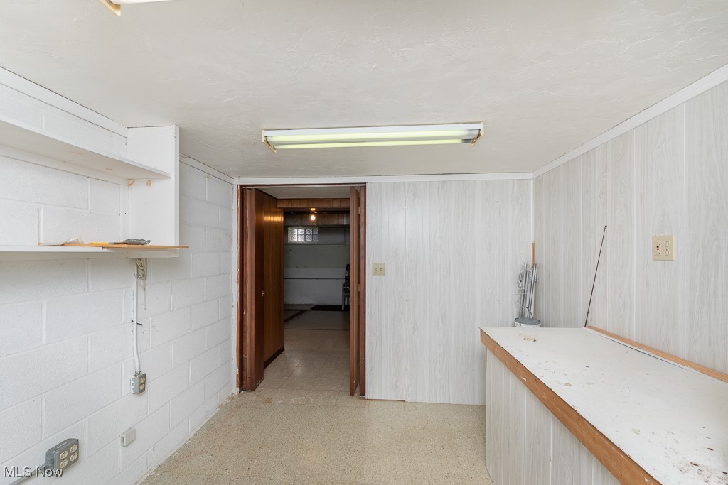 8605 Banner Lane, Parma, Ohio image 26