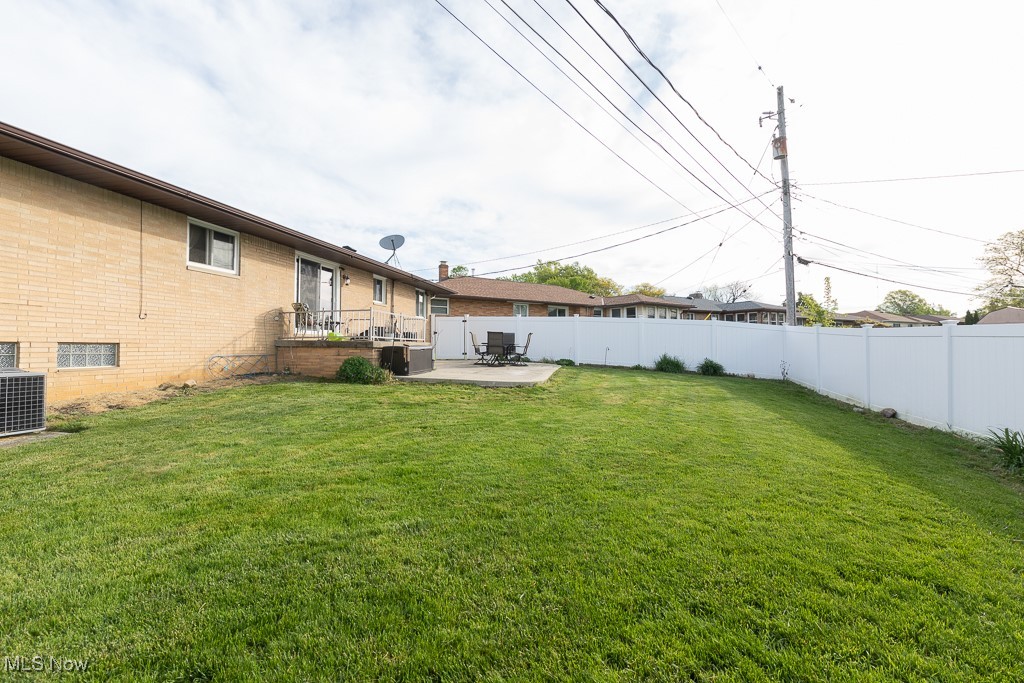 8605 Banner Lane, Parma, Ohio image 33
