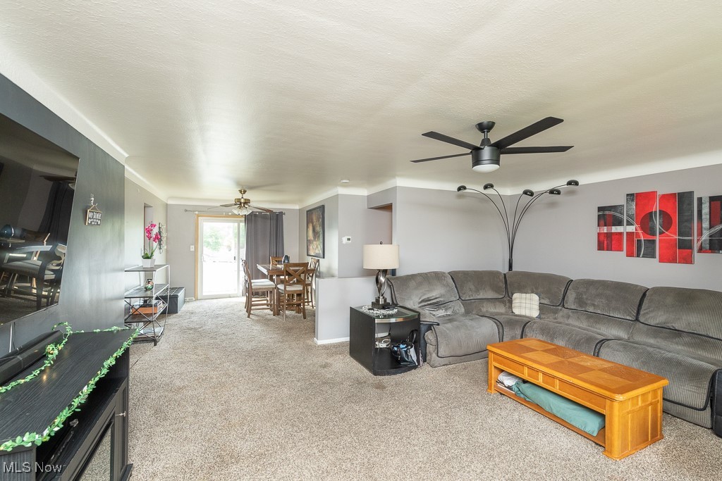 8605 Banner Lane, Parma, Ohio image 3