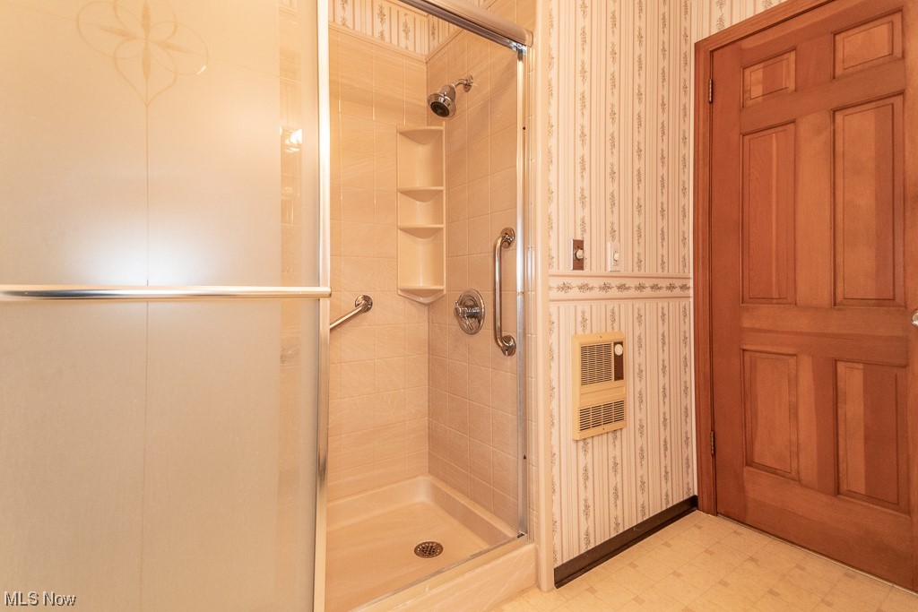 Cowles Lake - Residential