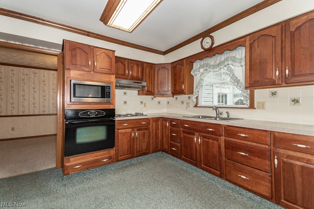 Cowles Lake - Residential