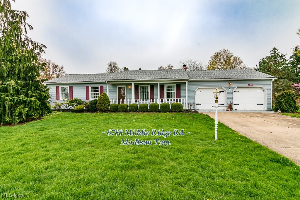 Cowles Lake - Residential