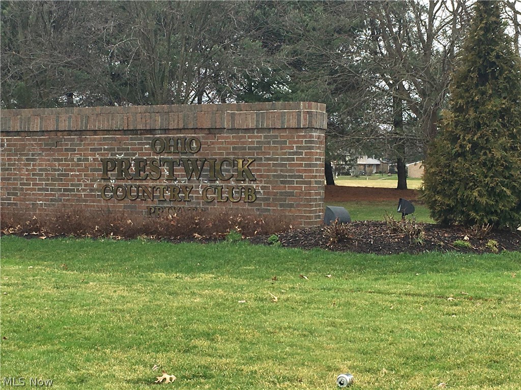 Country Club Twnhs North Condo - Residential