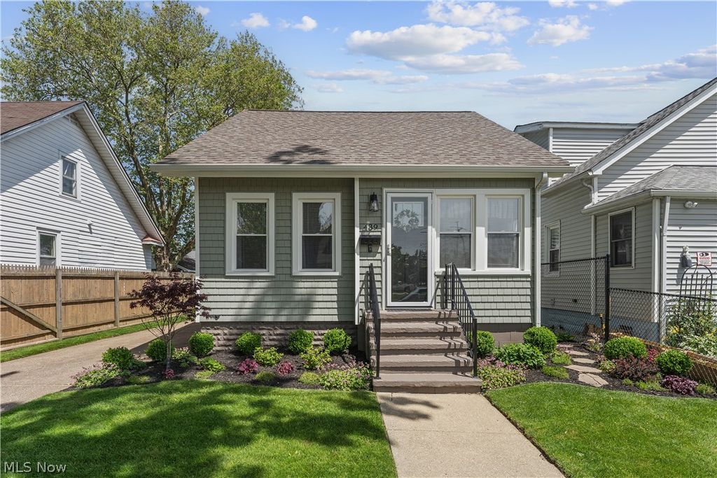 Photo of 439 Independence Street, Fairport Harbor, OH 44077 (MLS # 5213051)