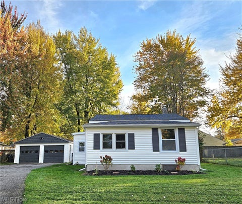 Photo of 549 Case Avenue, Elyria, OH 44035 (MLS # 5256300)