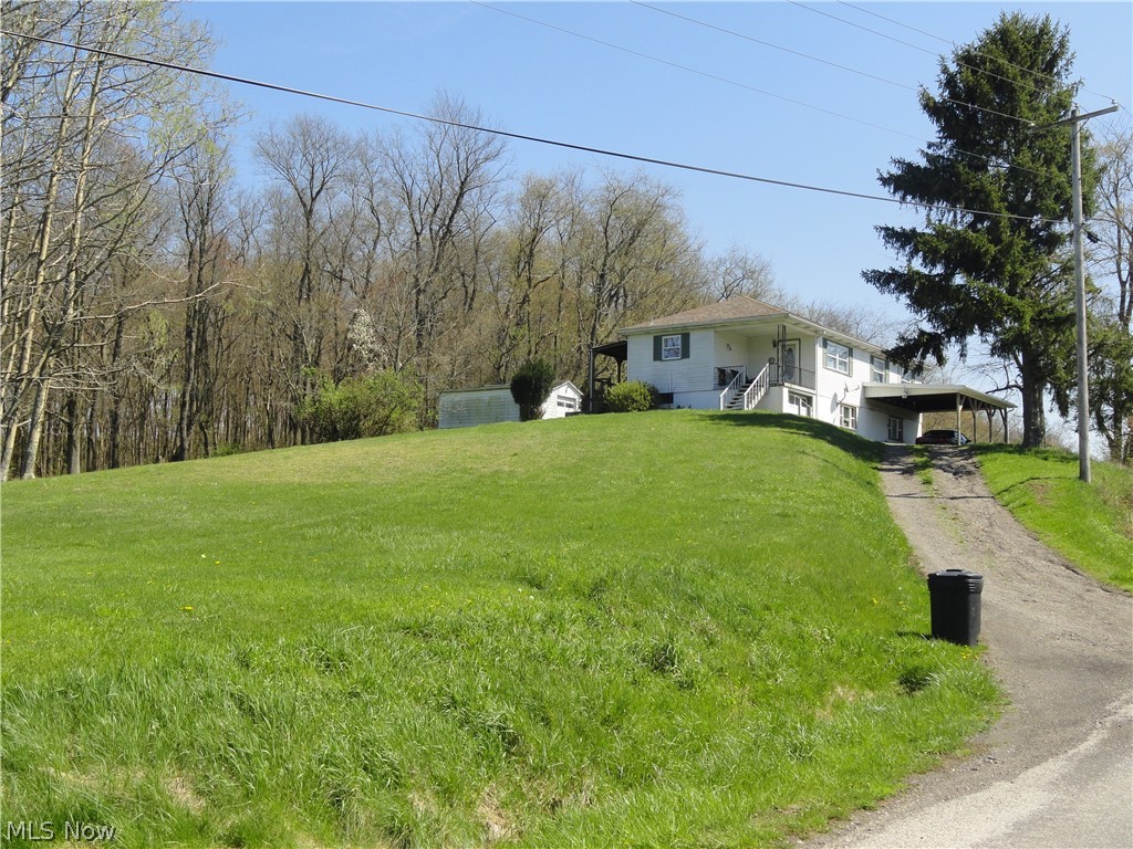 1872 Mayhew Road, New Cumberland, West Virginia image 2